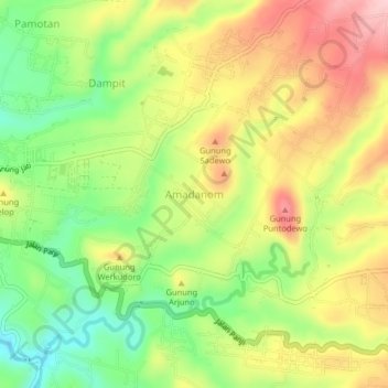 Amadanom topographic map, elevation, terrain
